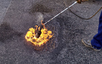 Lingdale flat roofing repairs